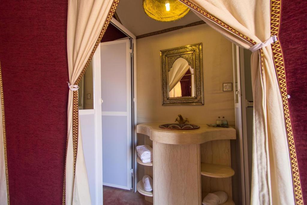Sand Rose Luxury Camp Мерцуга Екстериор снимка